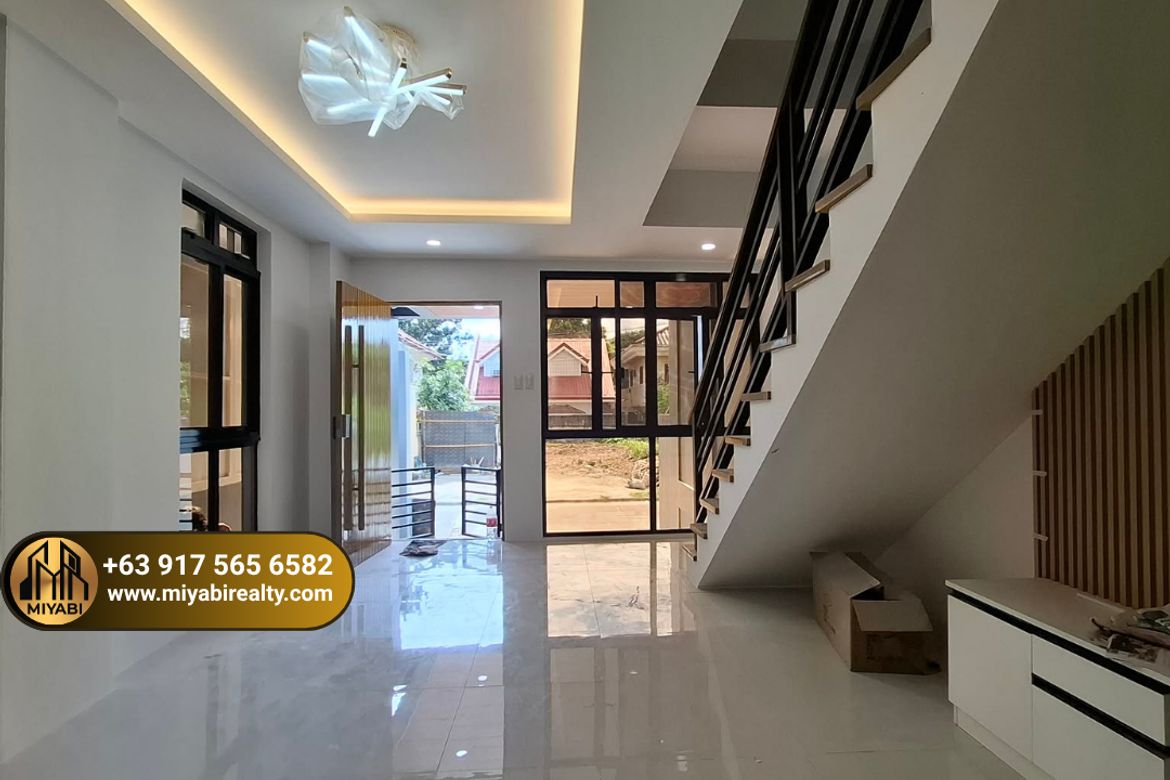 4 Bedroom Townhouse for Sale in Batasan Hills, Quezon City, Metro Manila – photo 3