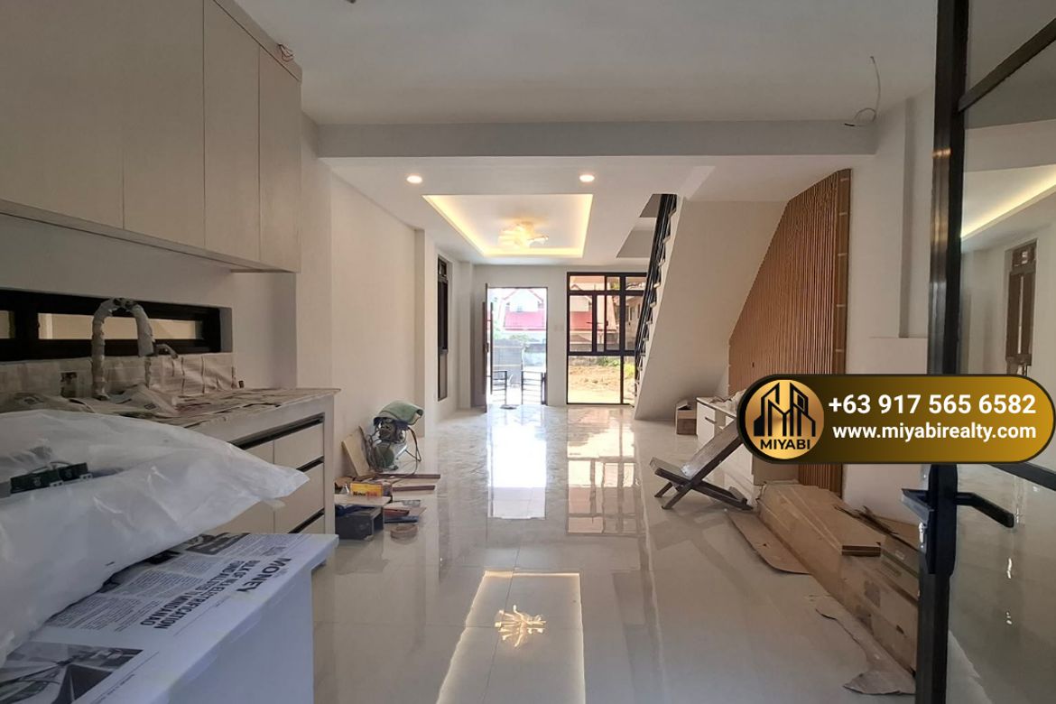 4 Bedroom Townhouse for Sale in Batasan Hills, Quezon City, Metro Manila – photo 4