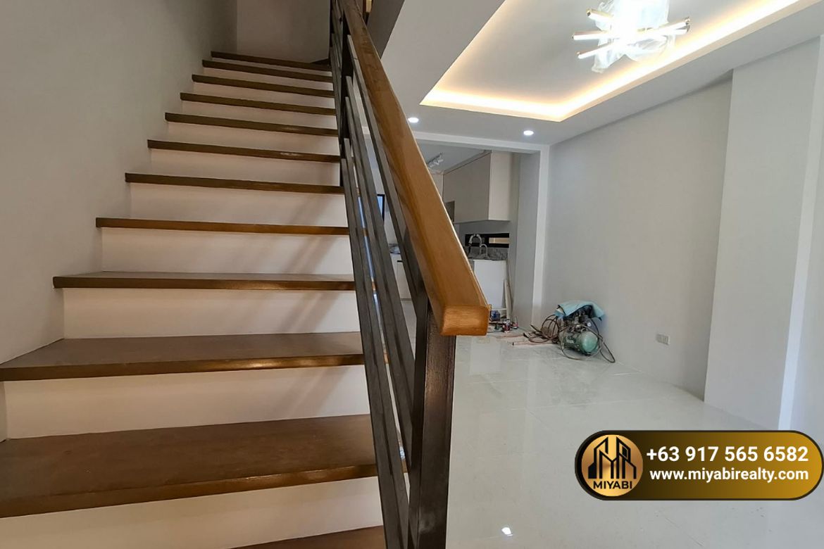 4 Bedroom Townhouse for Sale in Batasan Hills, Quezon City, Metro Manila – photo 5