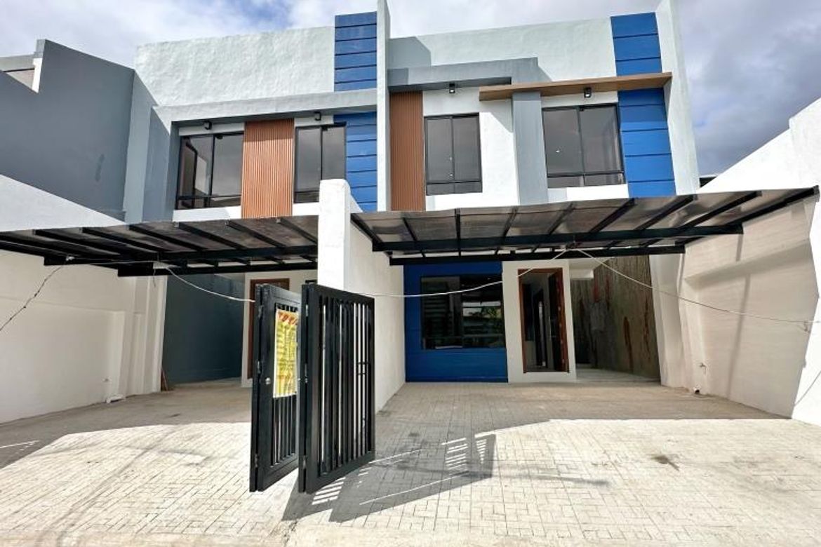 4 Bedroom Townhouse for Sale in BF Homes Parañaque, BF Homes, Parañaque, Metro Manila – photo 3