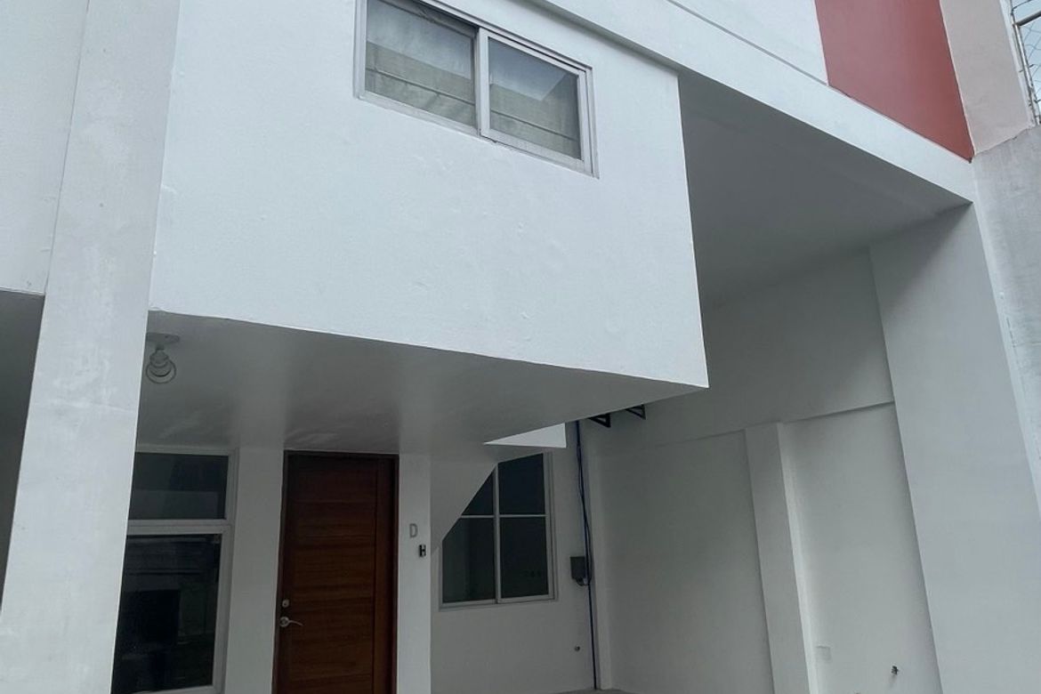 4 Bedroom Townhouse for Sale in BF Homes, Parañaque, Metro Manila