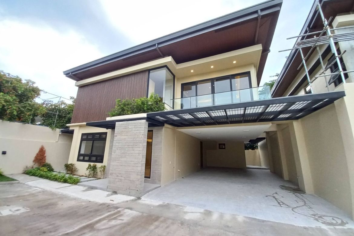 4 Bedroom Townhouse for Sale in BF Homes, Parañaque, Metro Manila – photo 2