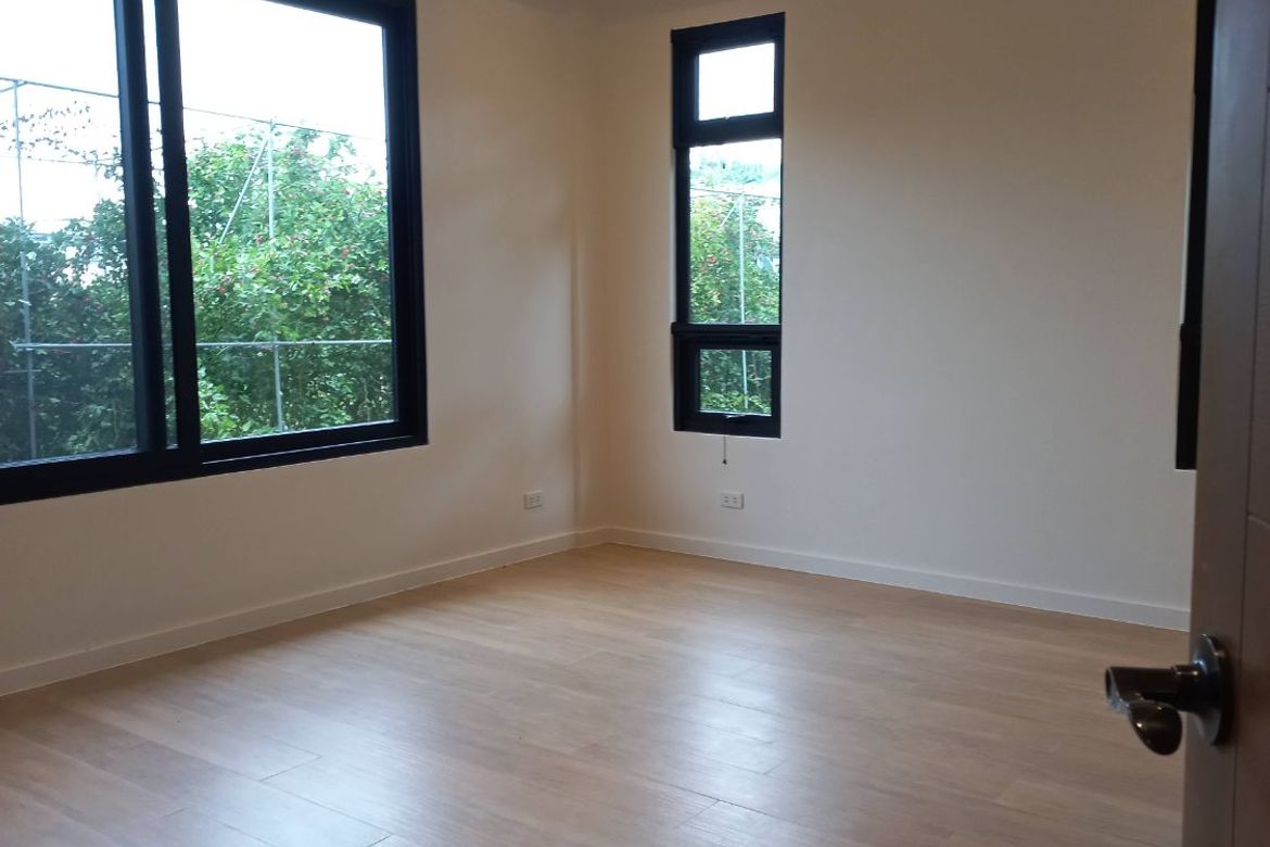4 Bedroom Townhouse for Sale in BF Homes, Parañaque, Metro Manila – photo 4