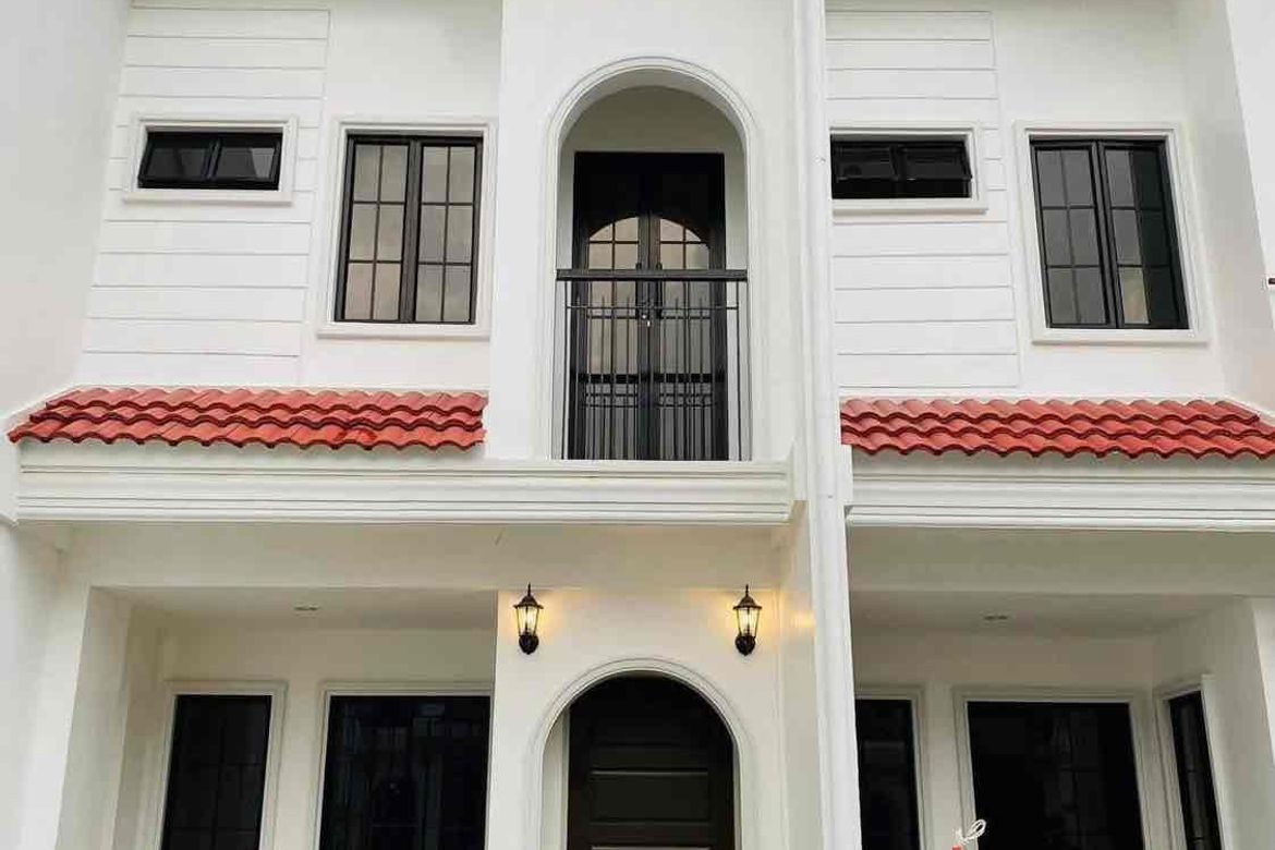 4 Bedroom Townhouse for Sale in Bulacao, Cebu City, Cebu