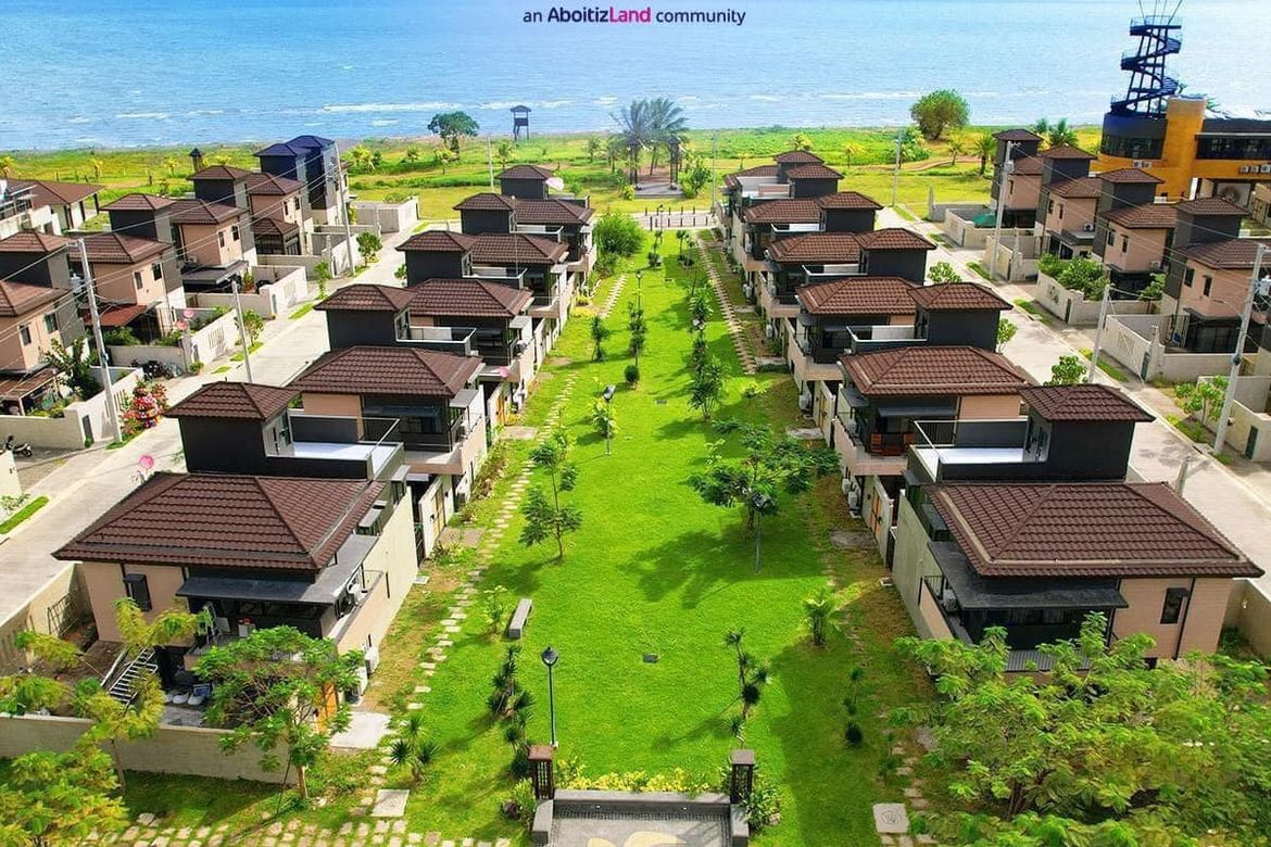 4 Bedroom Townhouse for Sale in Calubcub II, San Juan, Batangas – photo 2