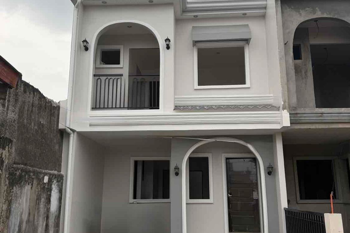 4 Bedroom Townhouse for Sale in Cansojong, Talisay, Cebu