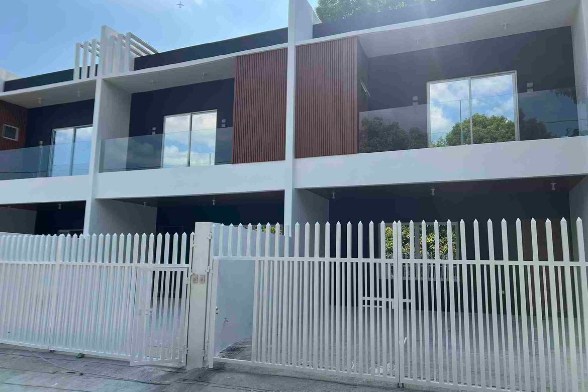4 Bedroom Townhouse for Sale in Dela Paz, Antipolo, Rizal