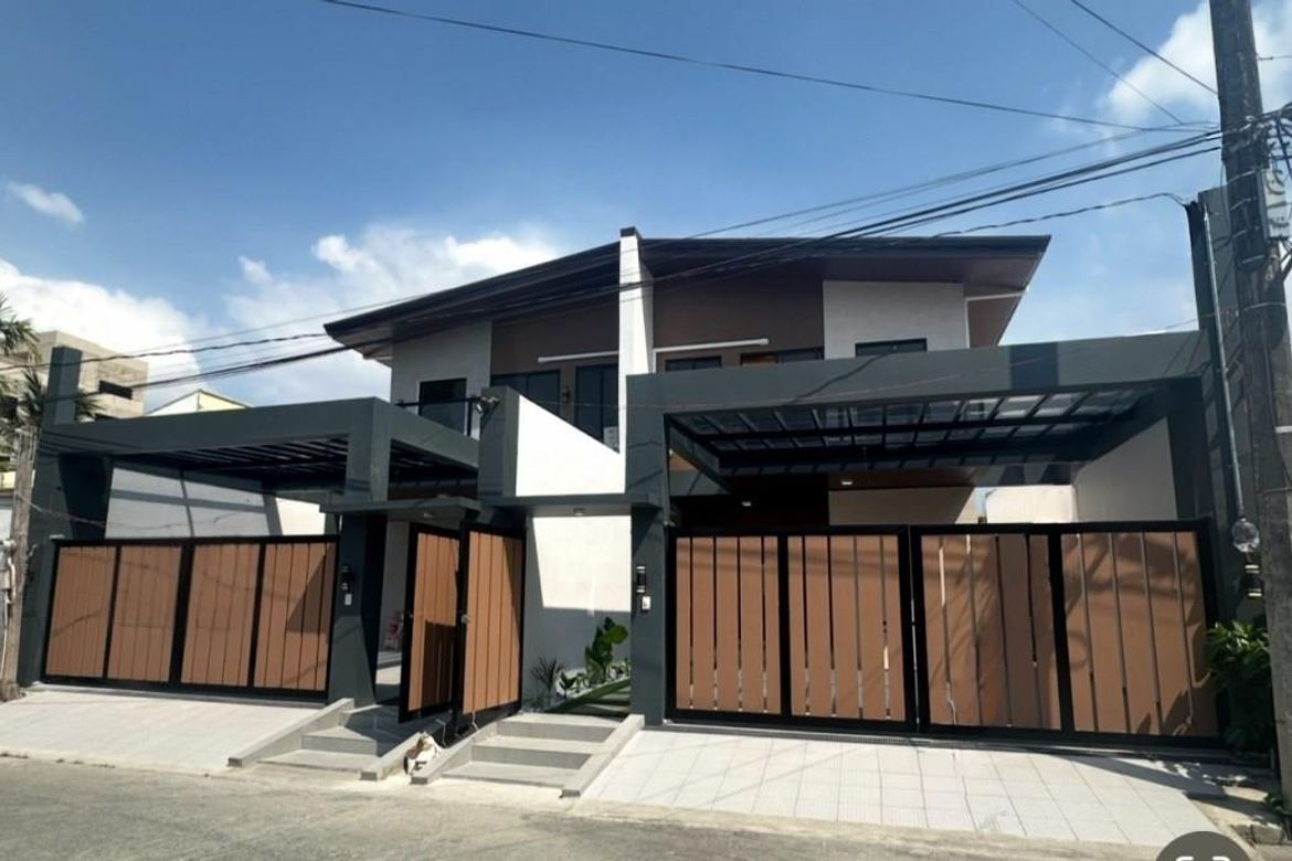 4 Bedroom Townhouse for Sale in Don Bosco, Parañaque, Metro Manila