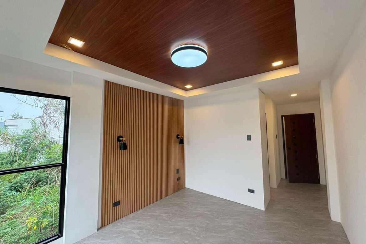 4 Bedroom Townhouse for Sale in Don Jose, Santa Rosa, Laguna – photo 8