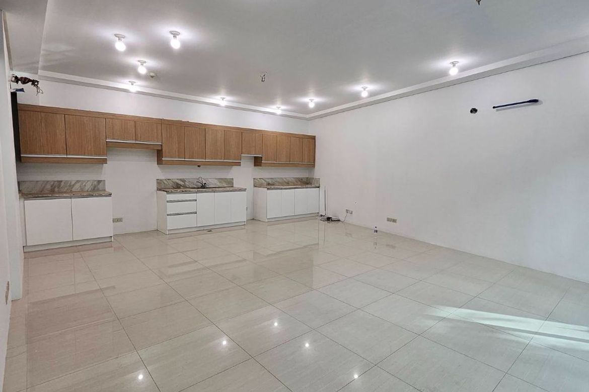 4 Bedroom Townhouse for Sale in Dover Hill, Addition Hills, San Juan, Metro Manila – photo 2