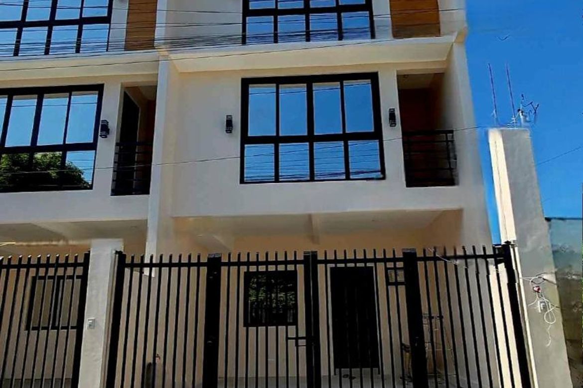 4 Bedroom Townhouse for Sale in Dumoy, Davao City, Davao del Sur