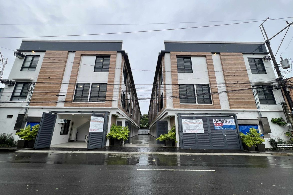 4 Bedroom Townhouse for Sale in Fairview, Quezon City, Metro Manila