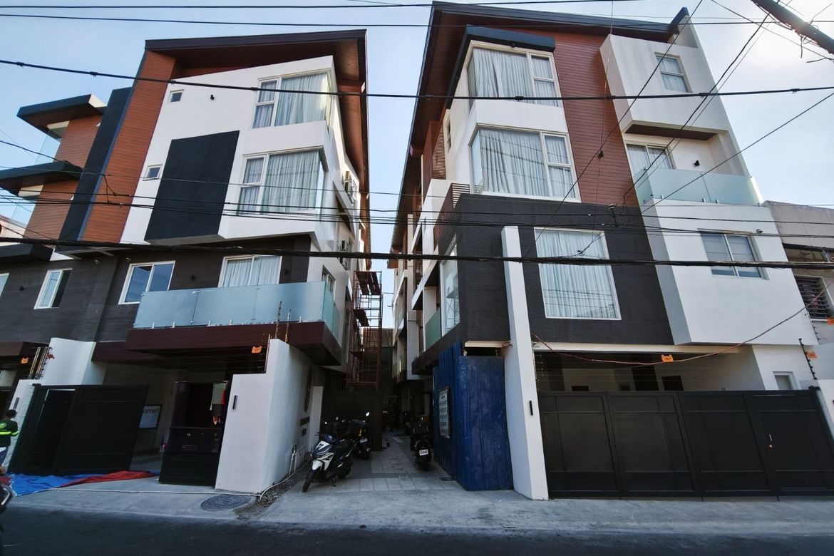 4 Bedroom Townhouse for Sale in Hagdang Bato Itaas, Mandaluyong, Metro Manila