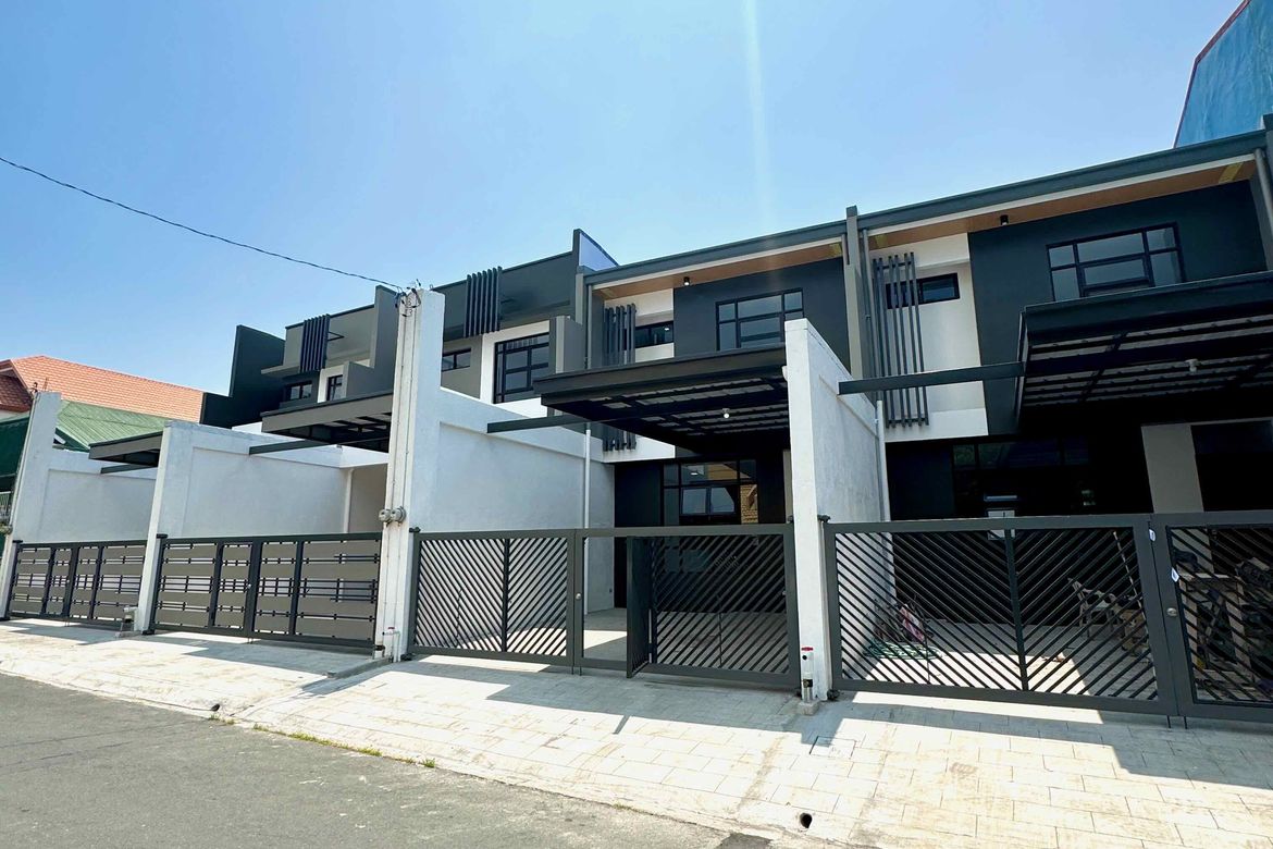 4 Bedroom Townhouse for Sale in La Huerta, Parañaque, Metro Manila