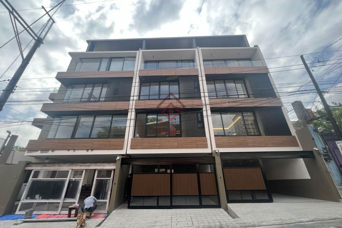 4 Bedroom Townhouse for Sale in Little Baguio, San Juan, Metro Manila