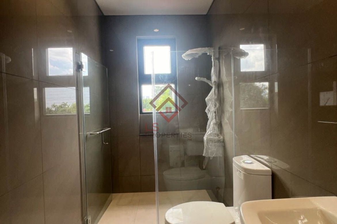 4 Bedroom Townhouse for Sale in Little Baguio, San Juan, Metro Manila – photo 8