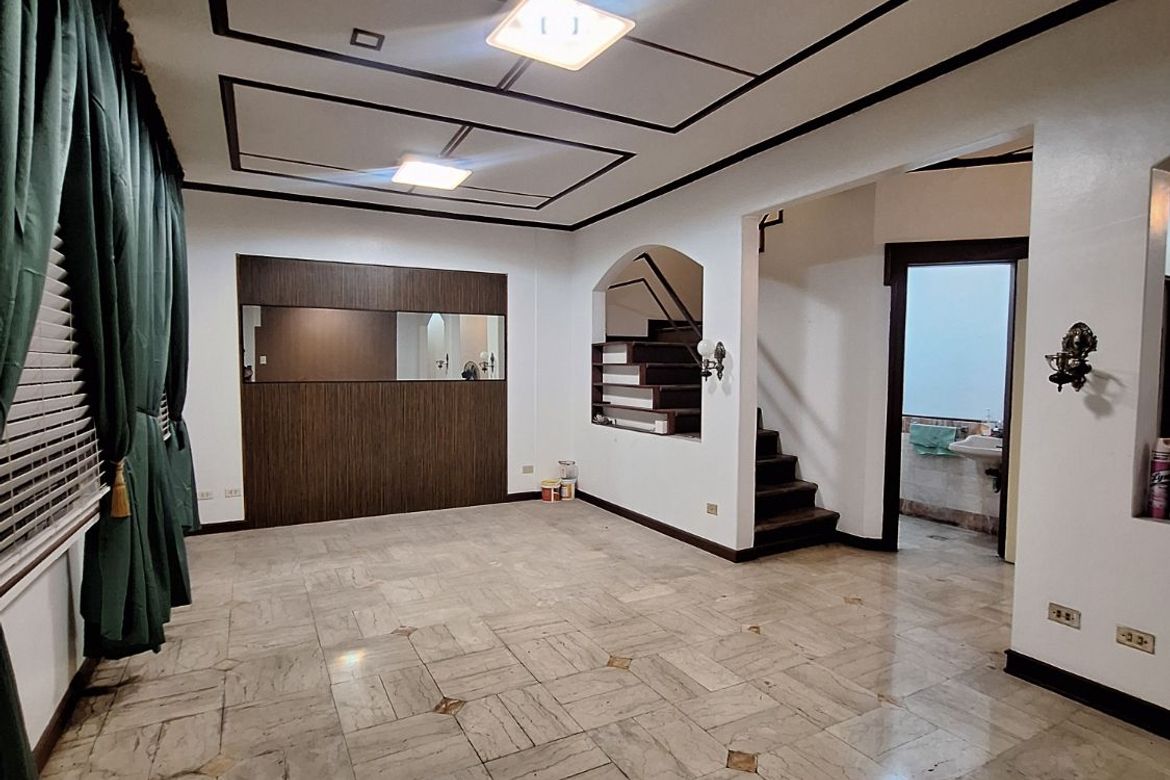 4 Bedroom Townhouse for Sale in Little Baguio, San Juan, Metro Manila
