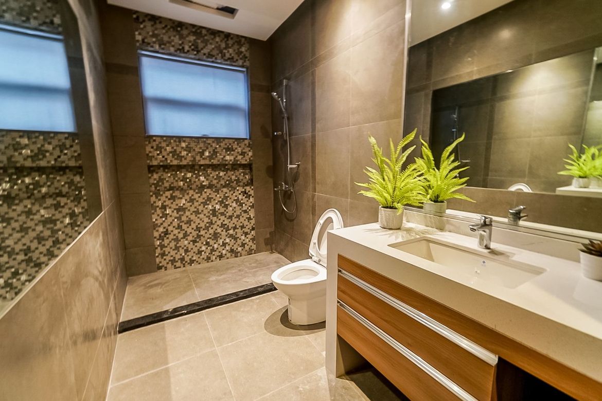 4 Bedroom Townhouse for Sale in Little Baguio, San Juan, Metro Manila – photo 8