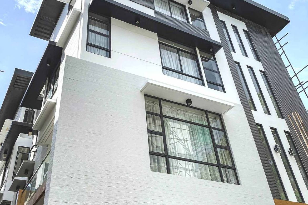4 Bedroom Townhouse for Sale in Little Baguio, San Juan, Metro Manila