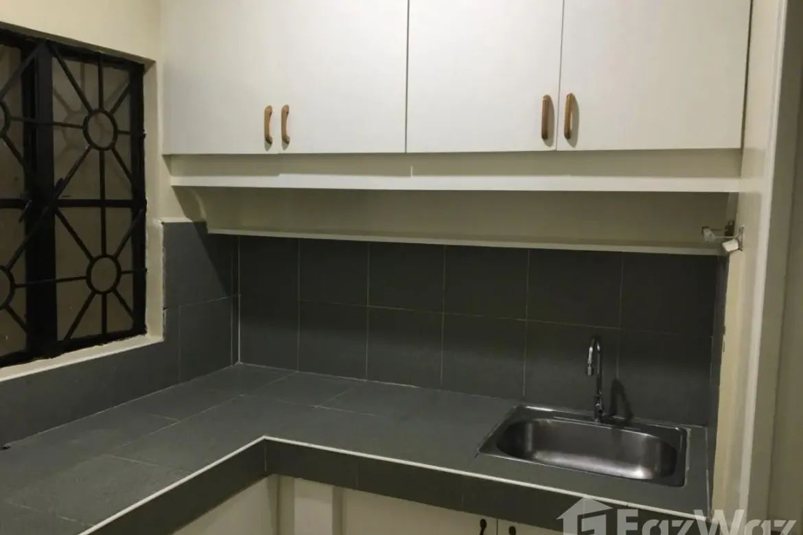 4 Bedroom Townhouse for Sale in Little Baguio, San Juan, Metro Manila – photo 3