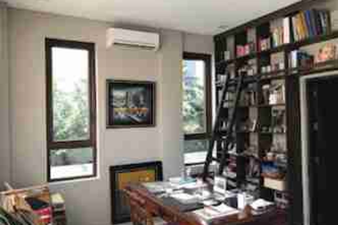 4 Bedroom Townhouse for Sale in Magallanes, Makati, Metro Manila near MRT-3 Magallanes – photo 3