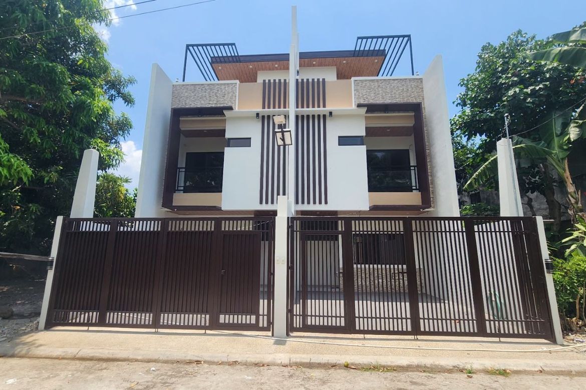 4 Bedroom Townhouse for Sale in Mahabang Parang, Angono, Rizal
