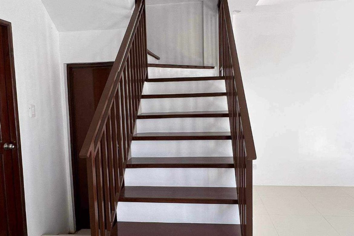 4 Bedroom Townhouse for Sale in Maitim 2nd West, Tagaytay, Cavite – photo 2
