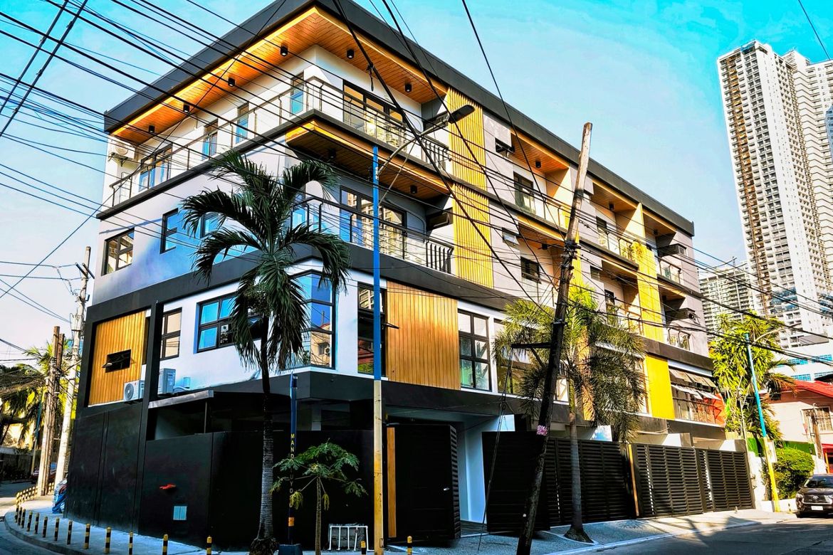4 Bedroom Townhouse for Sale in Malamig, Mandaluyong, Metro Manila near MRT-3 Boni – photo 3