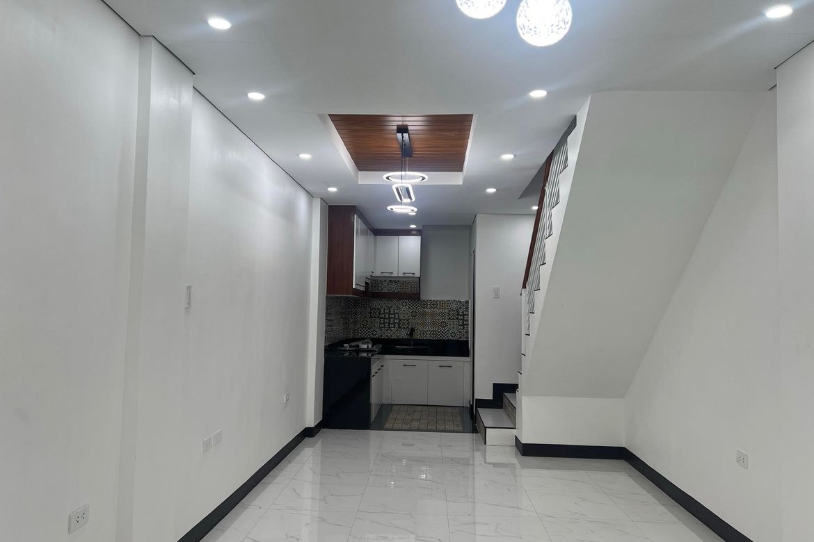 4 Bedroom Townhouse for Sale in Manila, Metro Manila near LRT-2 Legarda – photo 7