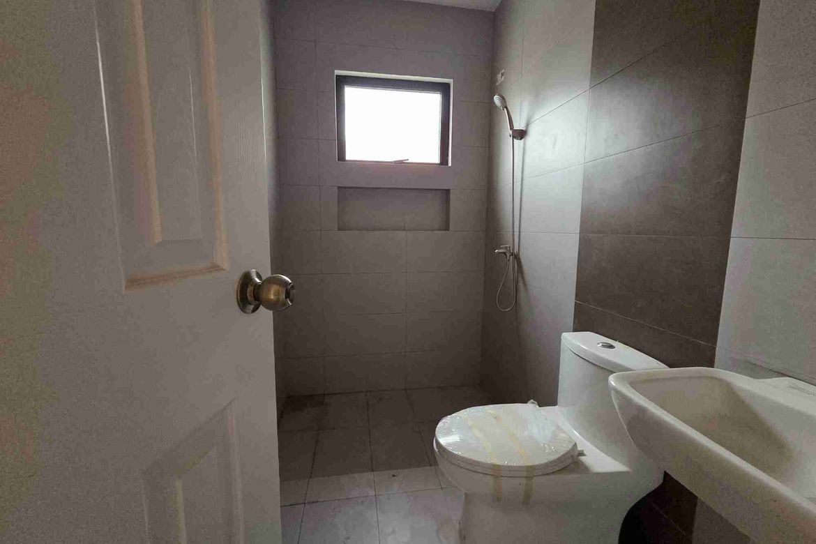 4 Bedroom Townhouse for Sale in Mayamot, Antipolo, Rizal – photo 7