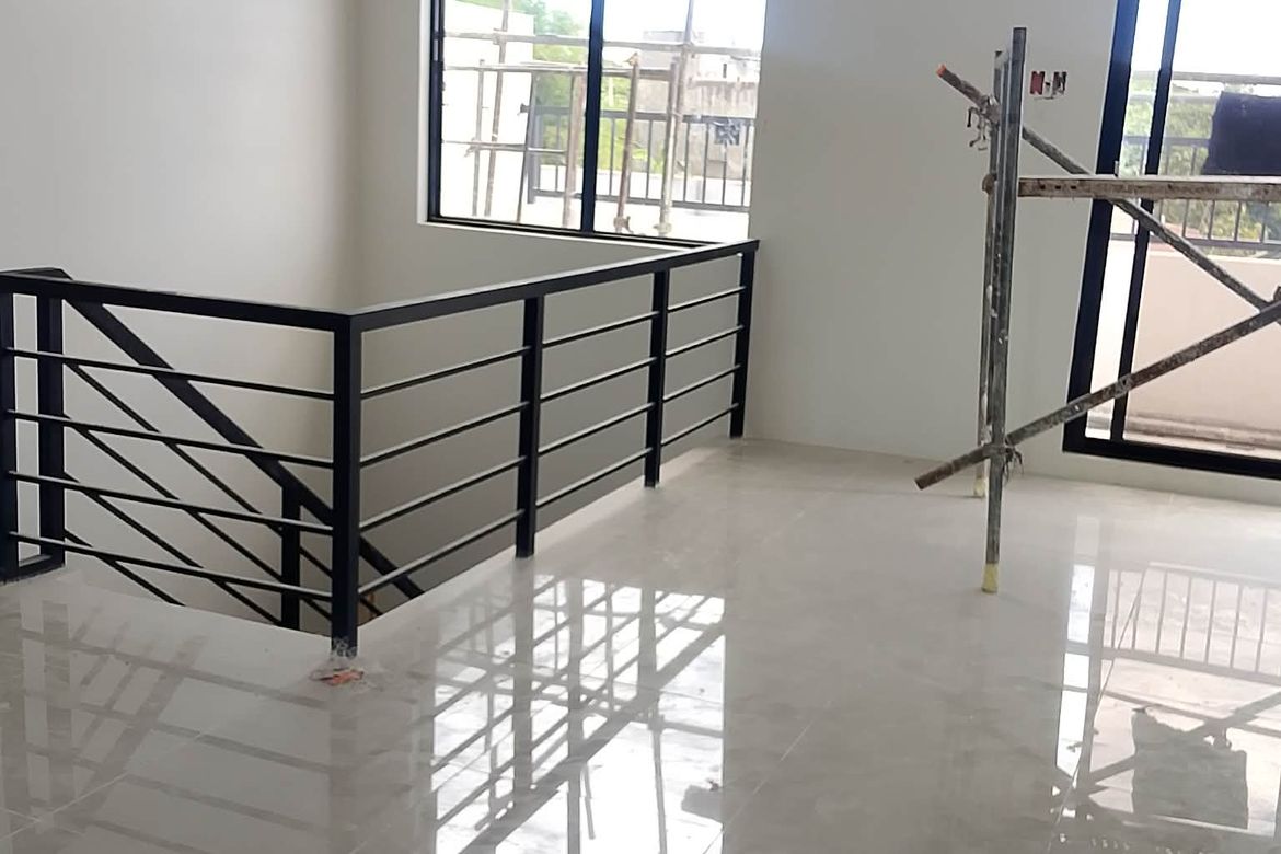 4 Bedroom Townhouse for Sale in Muntingdilaw, Antipolo, Rizal – photo 2