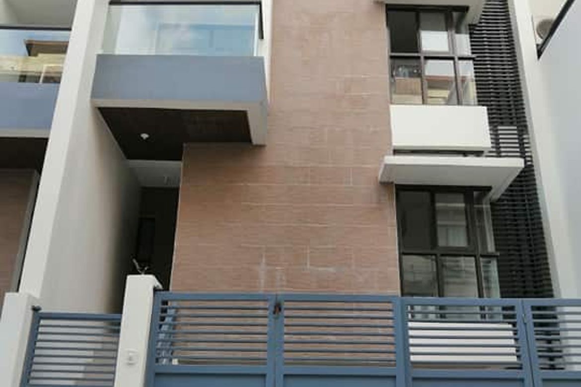 4 Bedroom Townhouse for Sale in Onse, San Juan, Metro Manila – photo 2