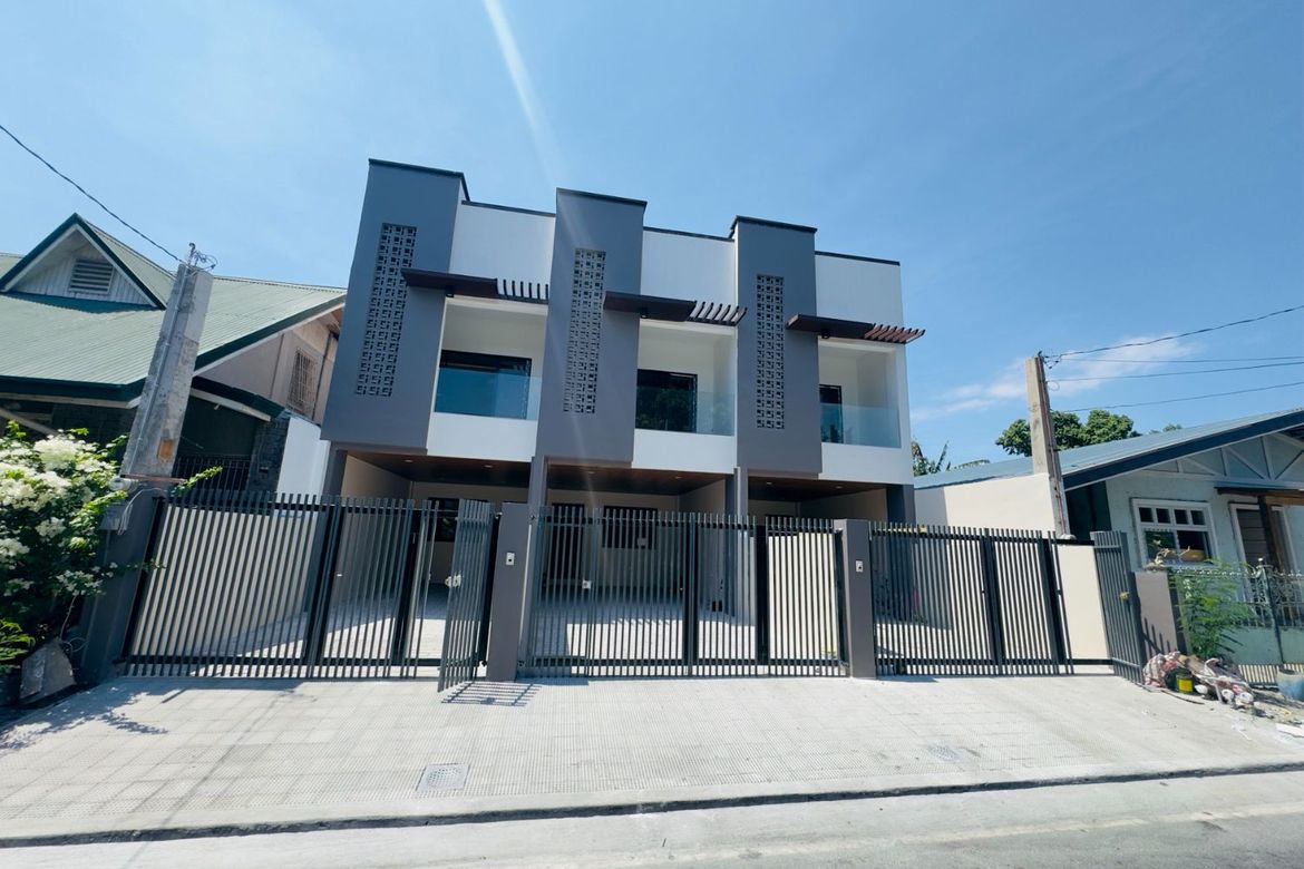 4 Bedroom Townhouse for Sale in Pamplona Dos, Las Piñas, Metro Manila