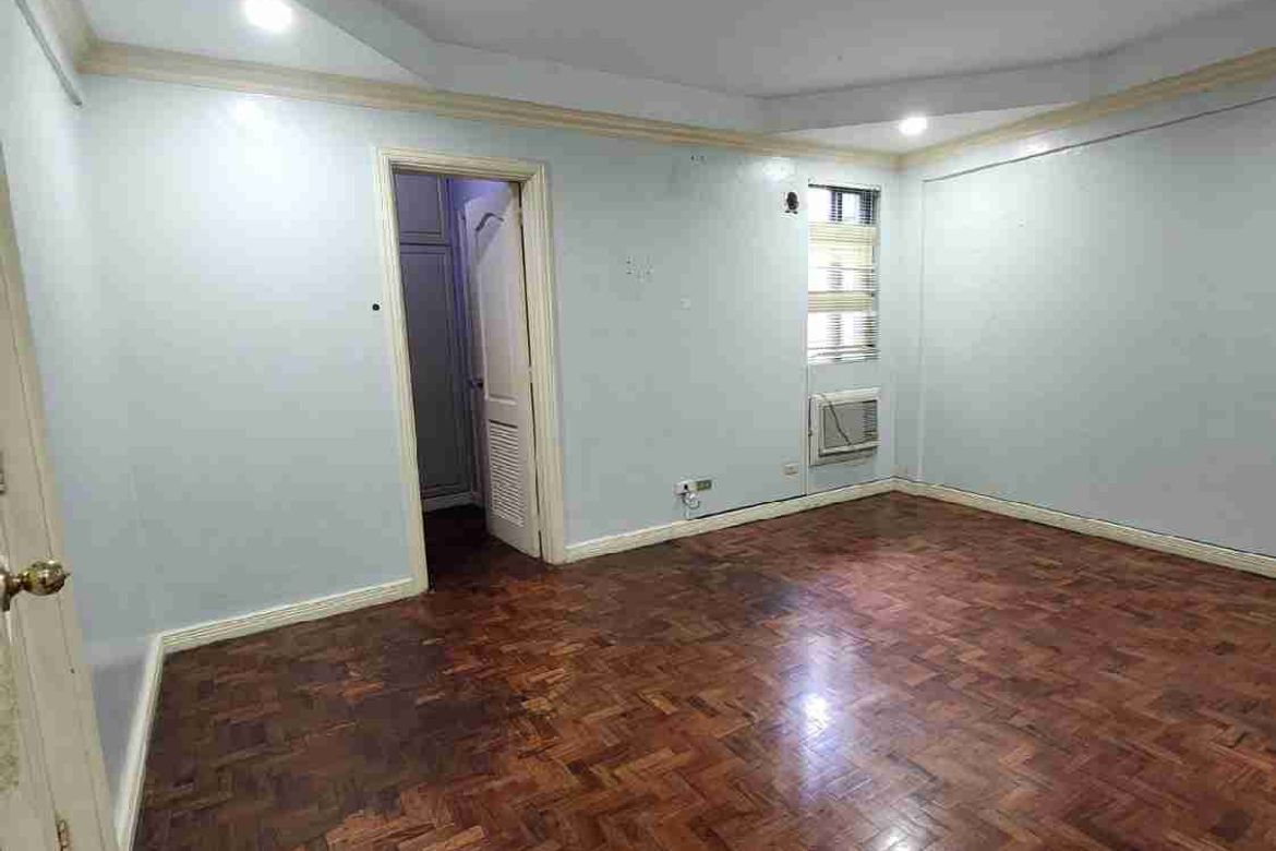 4 Bedroom Townhouse for Sale in Pasadeña, San Juan, Metro Manila near LRT-2 Gilmore – photo 7