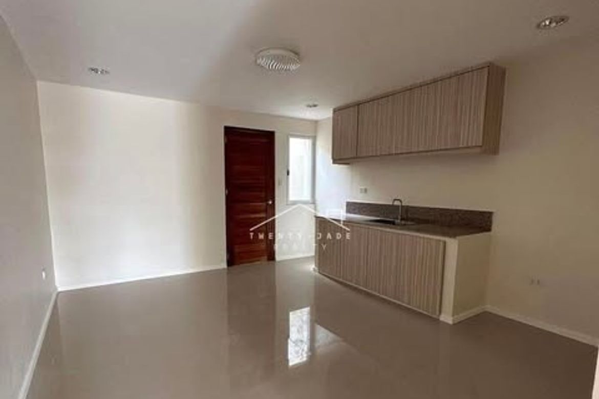 4 Bedroom Townhouse for Sale in Pilar, Las Piñas, Metro Manila – photo 5