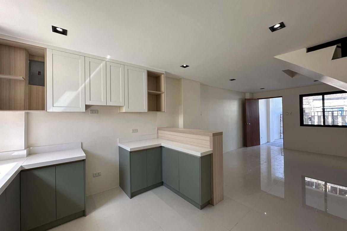 4 Bedroom Townhouse for Sale in Pilar, Las Piñas, Metro Manila – photo 4