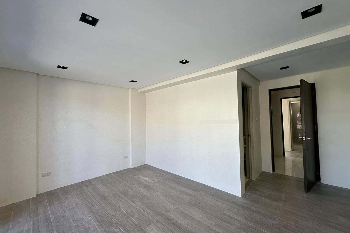 4 Bedroom Townhouse for Sale in Pilar, Las Piñas, Metro Manila – photo 5