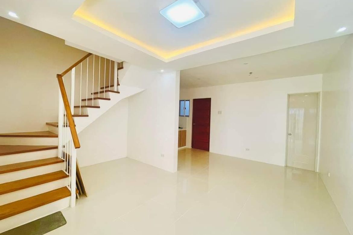 4 Bedroom Townhouse for Sale in Pilar, Las Piñas, Metro Manila – photo 3