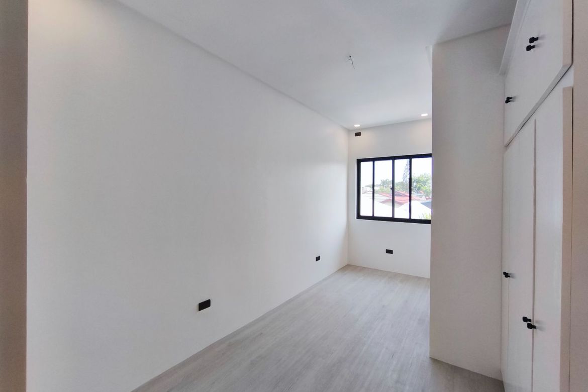 4 Bedroom Townhouse for Sale in Pilar, Las Piñas, Metro Manila – photo 8