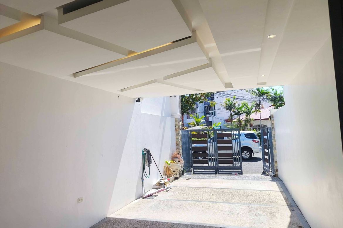 4 Bedroom Townhouse for Sale in Pilar, Las Piñas, Metro Manila – photo 2