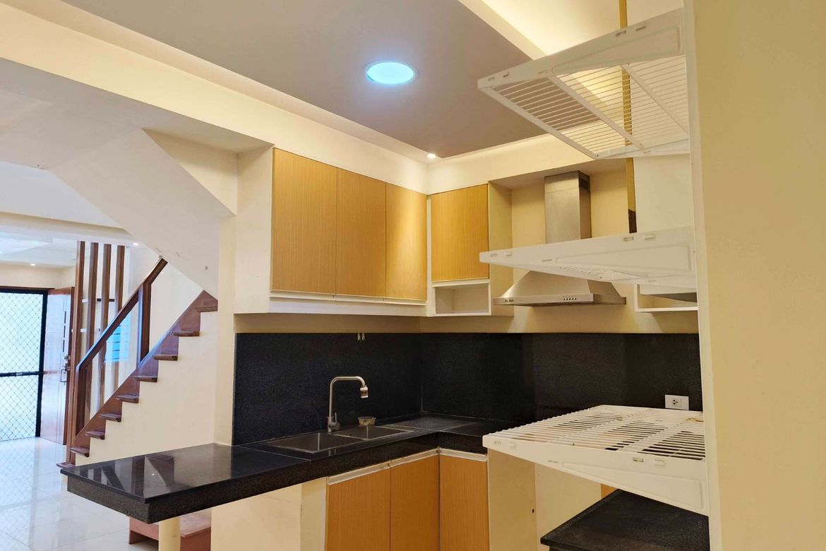 4 Bedroom Townhouse for Sale in Pilar, Las Piñas, Metro Manila – photo 5