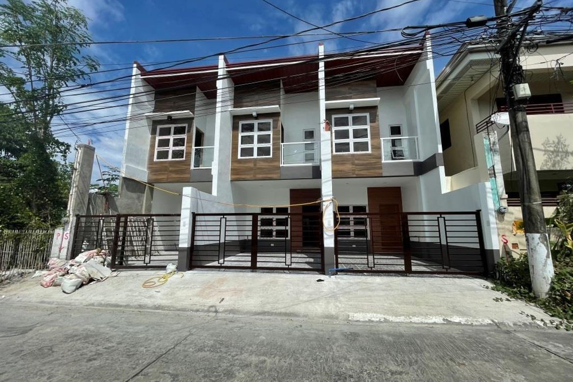 4 Bedroom Townhouse for Sale in Pilar, Las Piñas, Metro Manila