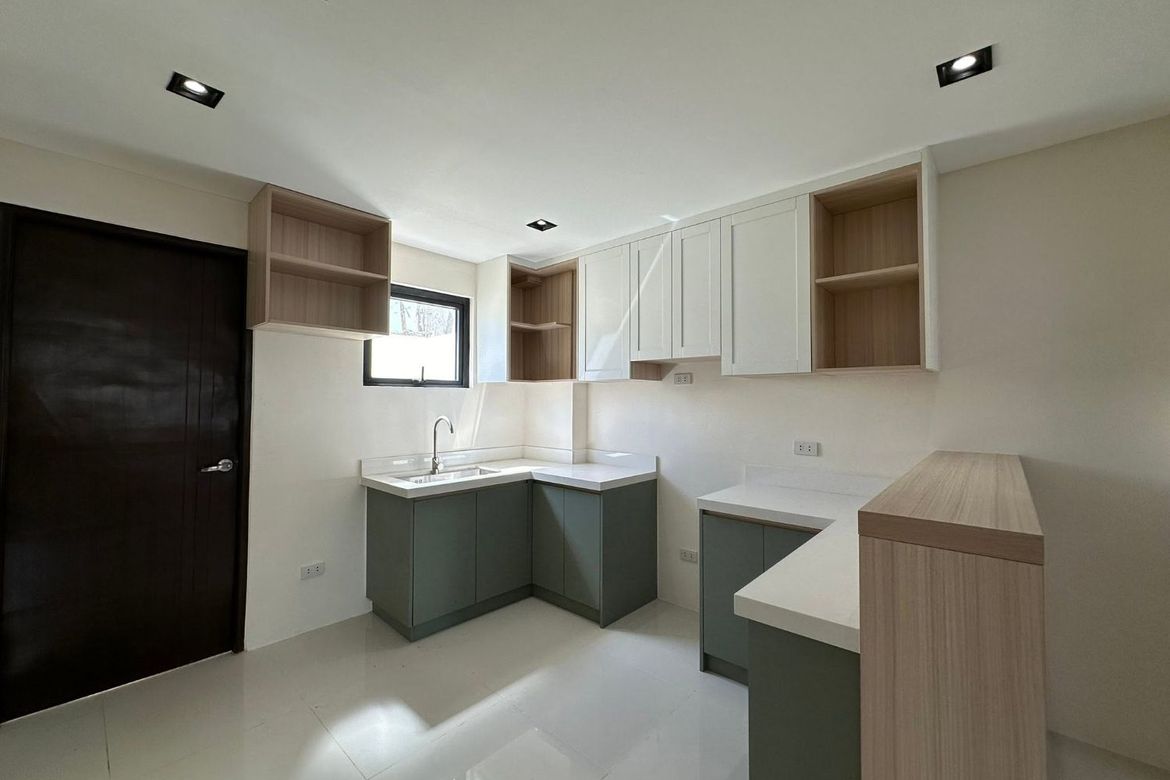 4 Bedroom Townhouse for Sale in Pilar, Las Piñas, Metro Manila – photo 4