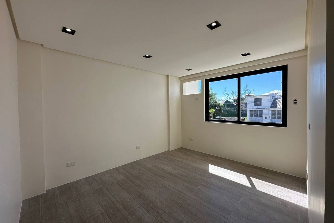 4 Bedroom Townhouse for Sale in Pilar, Las Piñas, Metro Manila – photo 7