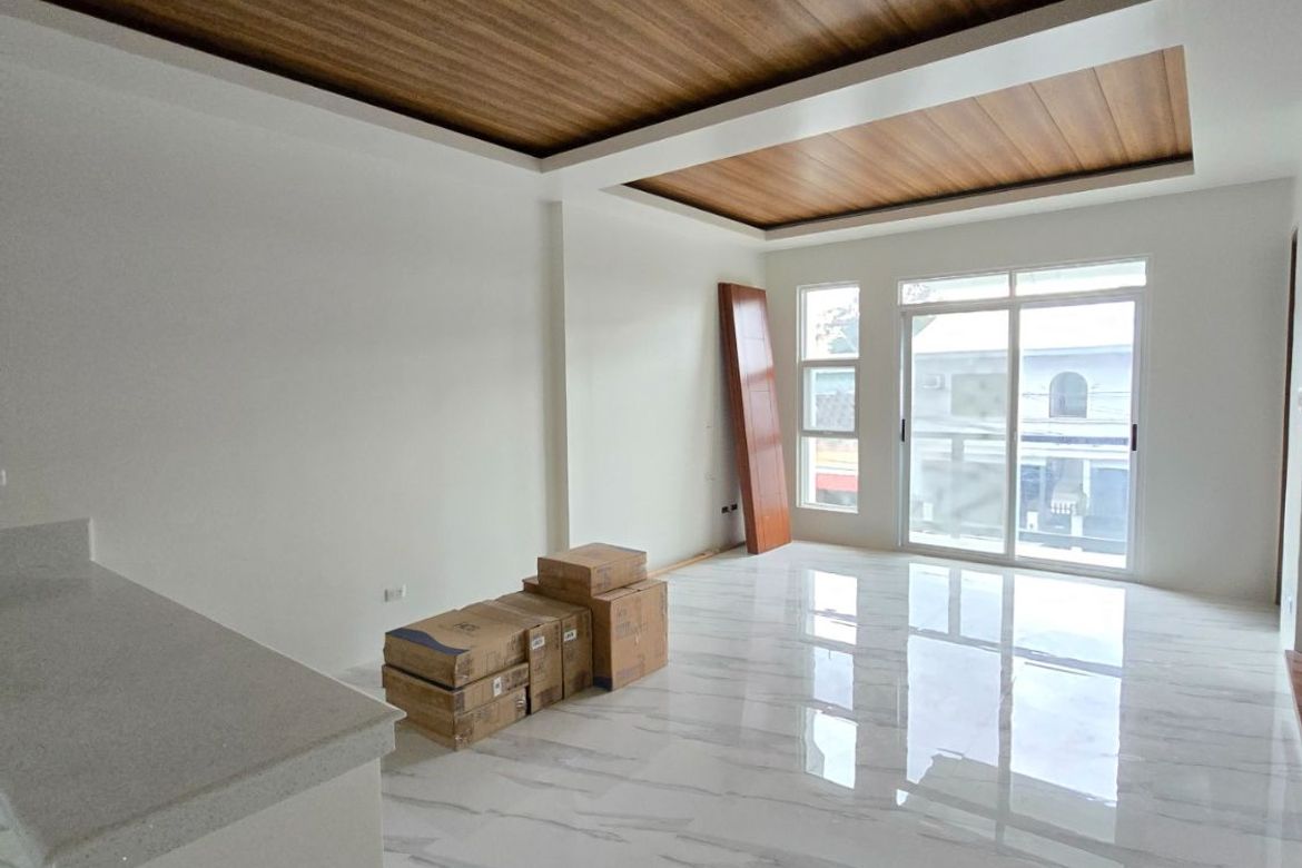 4 Bedroom Townhouse for Sale in Plainview, Mandaluyong, Metro Manila near MRT-3 Boni – photo 7