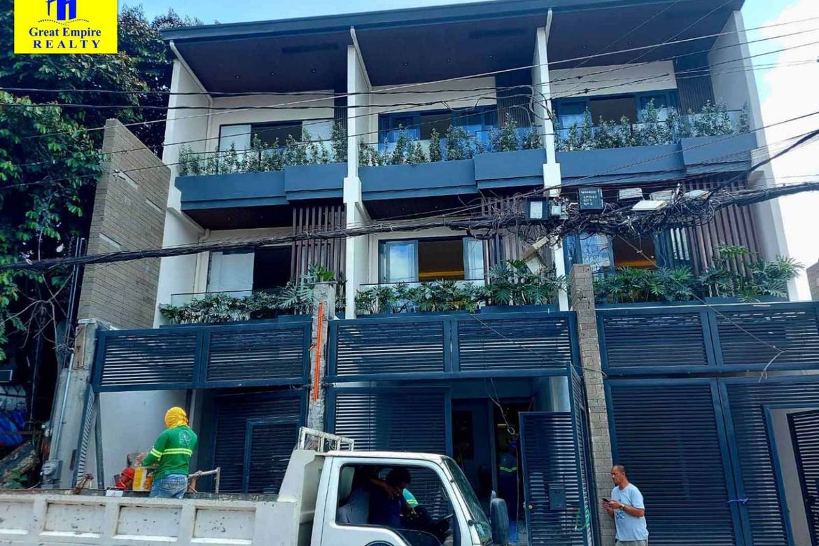 4 Bedroom Townhouse for Sale in Plainview, Mandaluyong, Metro Manila near MRT-3 Boni – photo 2