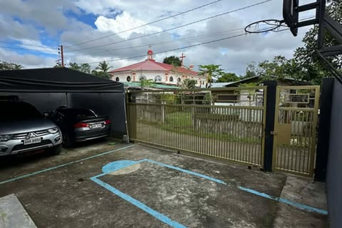 4 Bedroom Townhouse for Sale in Poblacion Barangay 6, Lipa, Batangas – photo 2