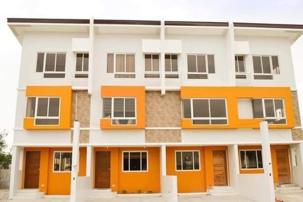 4 Bedroom Townhouse for Sale in Pulang Lupa Uno, Las Piñas, Metro Manila – photo 3