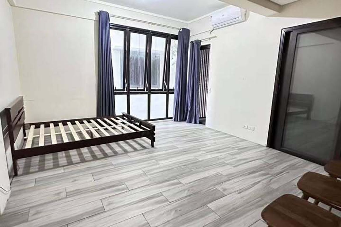 4 Bedroom Townhouse for Sale in Quiapo, Manila, Metro Manila near LRT-1 Carriedo – photo 2
