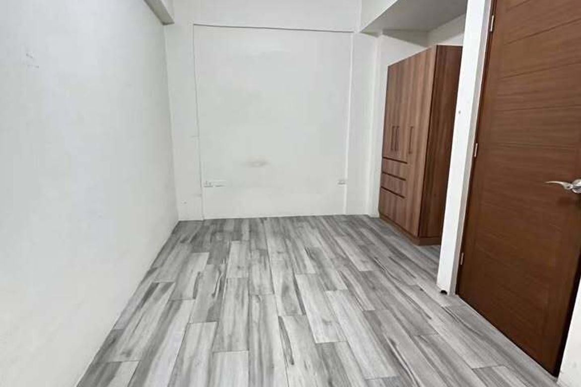 4 Bedroom Townhouse for Sale in Quiapo, Manila, Metro Manila near LRT-1 Carriedo – photo 3